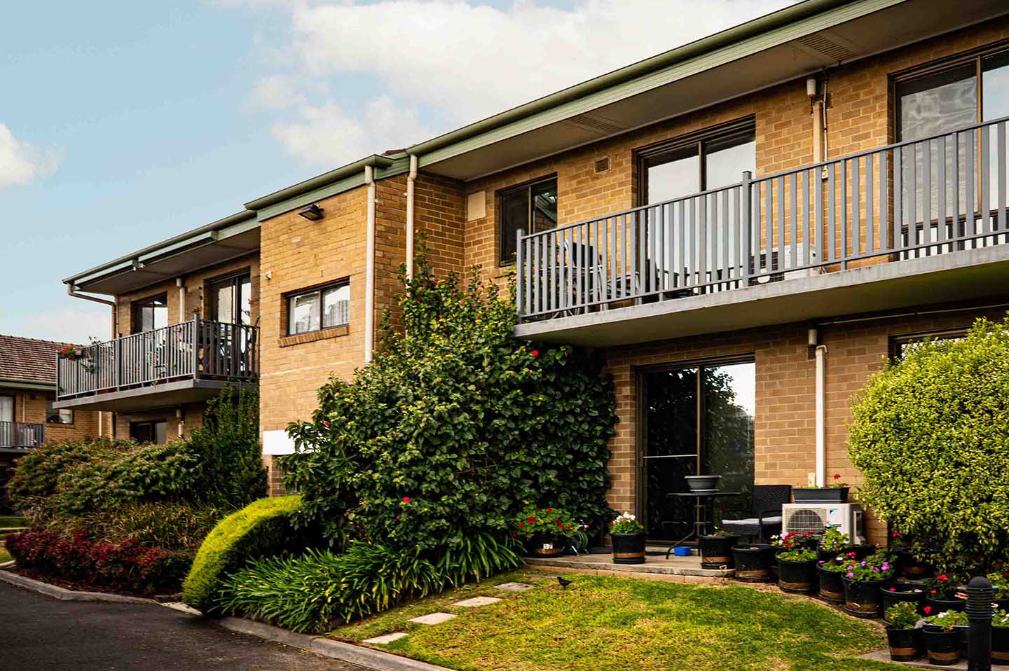 RF Location Independent living jacaranda court